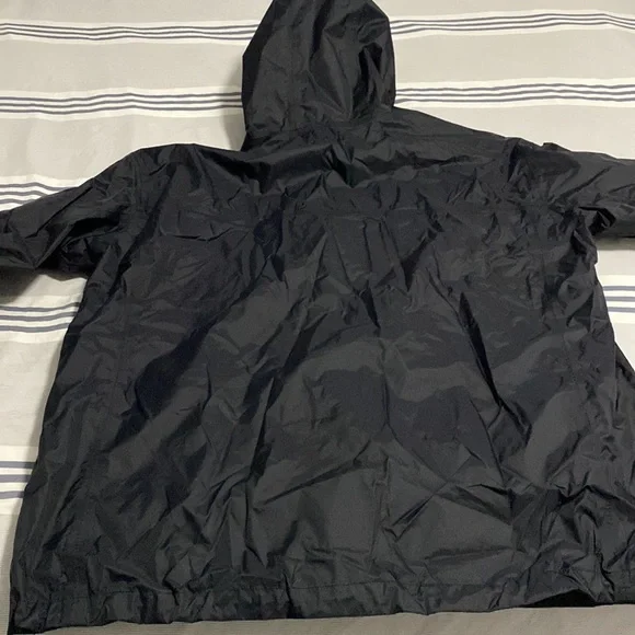 Men’s Columbia rain jacket - Picture 6 of 9
